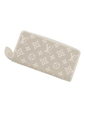 Louis Vuitton Wallet Monogram Mahina Reverse Zippy